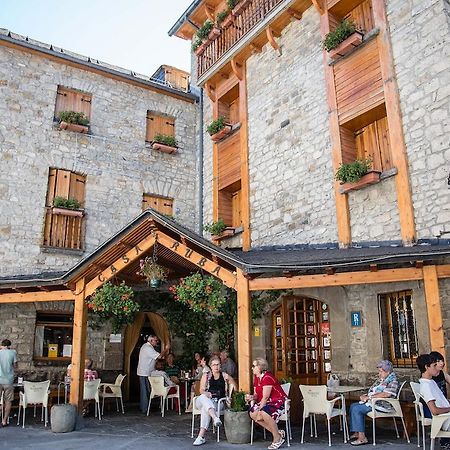 Hotel Casa Ruba Biescas  Eksteriør bilde