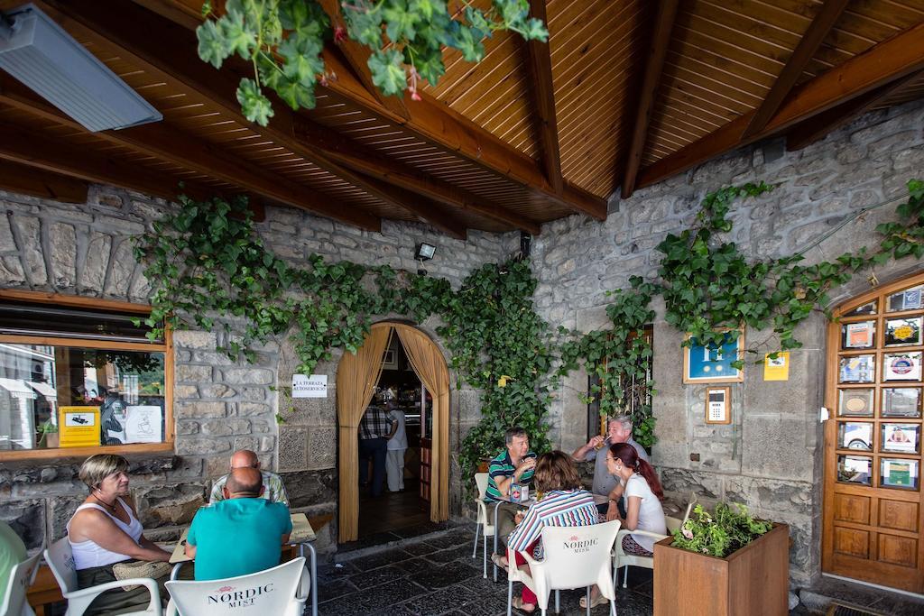 Hotel Casa Ruba Biescas  Eksteriør bilde
