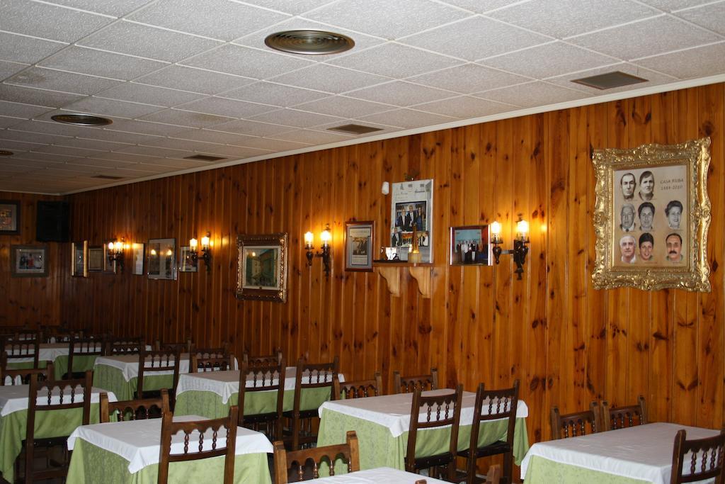 Hotel Casa Ruba Biescas  Eksteriør bilde